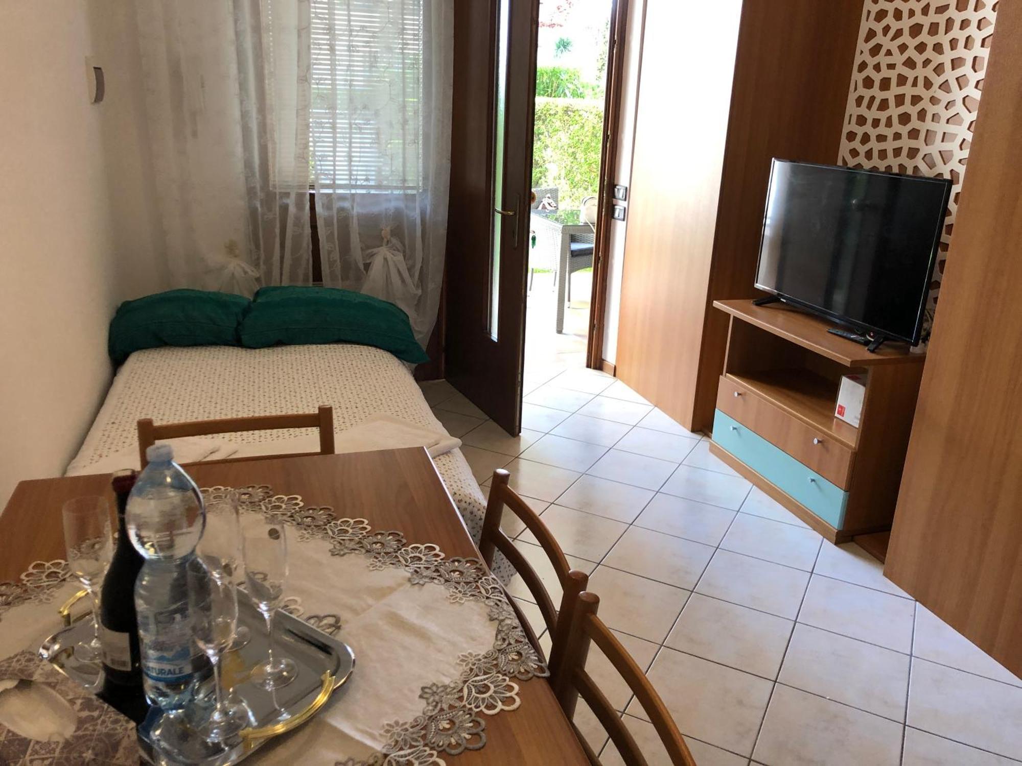Apartmán Casa Lorenzo Desenzano del Garda Exteriér fotografie