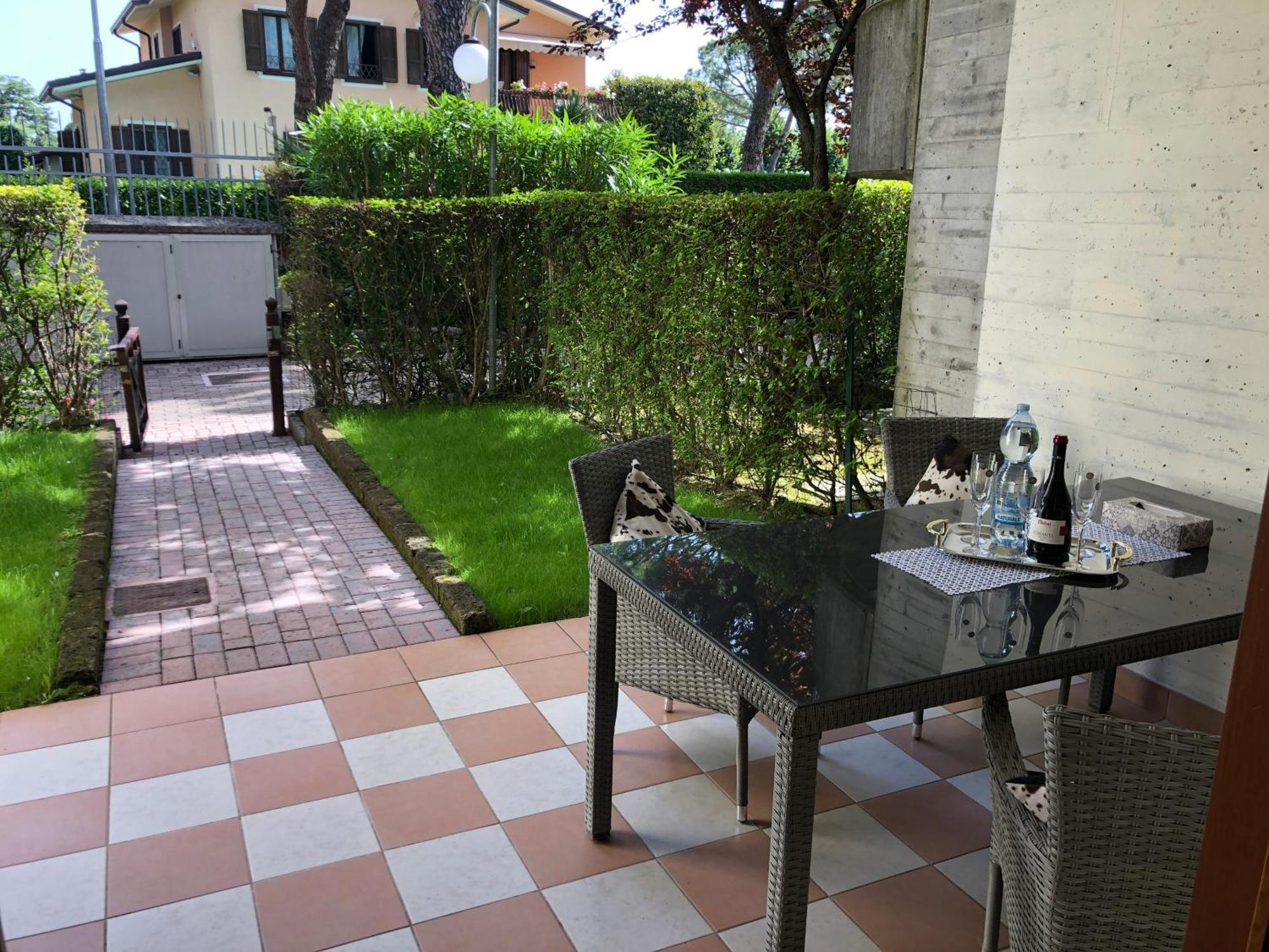 Apartmán Casa Lorenzo Desenzano del Garda Exteriér fotografie